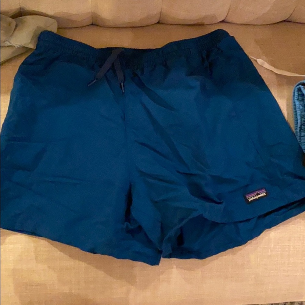 Patagonia baggies size medium great condition